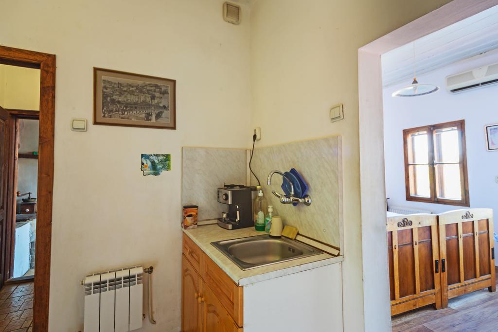 Hostel Pashov Veliko Tarnovo Kültér fotó